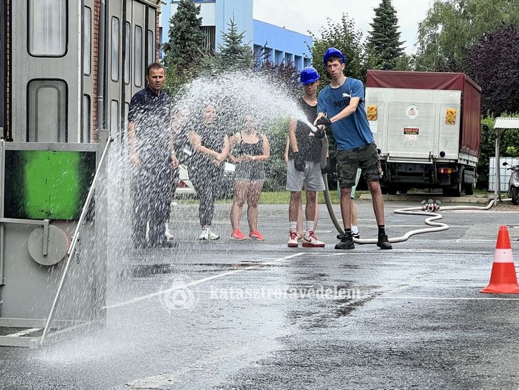 Nyári szakmai gyakorlaton a Savaria Technikum tizenkettedikesei