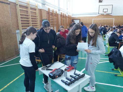 Jubileumi vetélkedő általános iskolásoknak